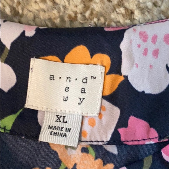 Tank top - Picture 2 of 2